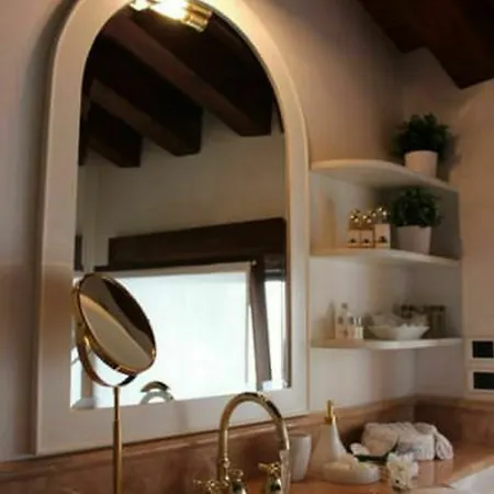 Apartmán Deluxe Isola Di Mezzo *